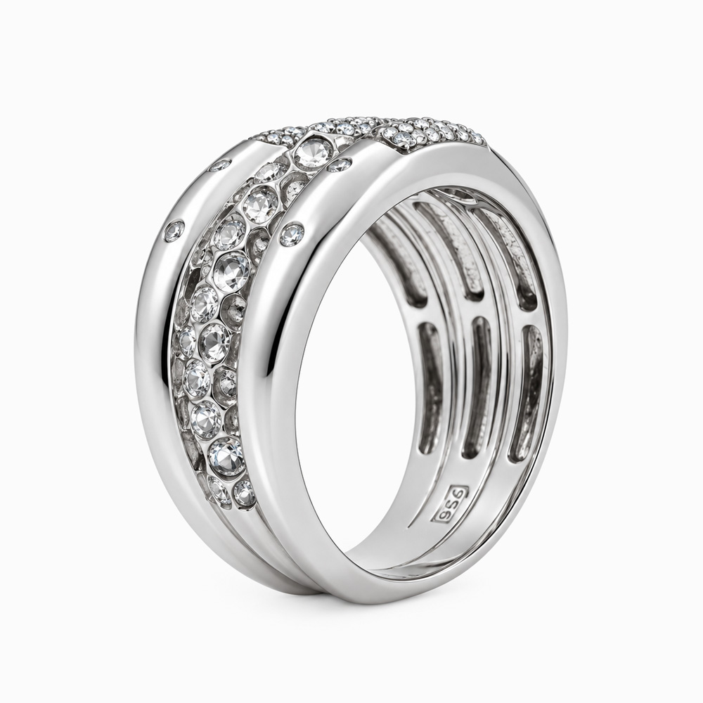 Anillo de Oro Blanco y Diamantes con Acabado Martillado - Imagen 3