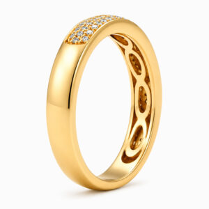 Anillo de Oro Amarillo con Diamantes en Pavé