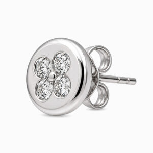 Aros de oro blanco con diamantes en diseño de trébol