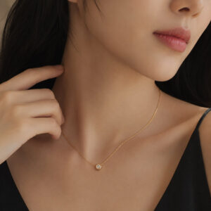 Colgante Punto de Luz de Oro Amarillo con Diamante