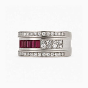 Anillo de Oro Blanco con Rubíes Baguette y Diamantes