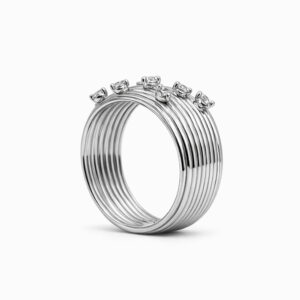 Anillo de Oro Blanco con Perfil Acanalado y Diamantes
